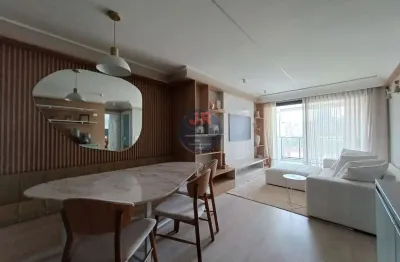 Apartamento alto padrão no ahú, 2 quartos sendo uma suíte e 2 vagas