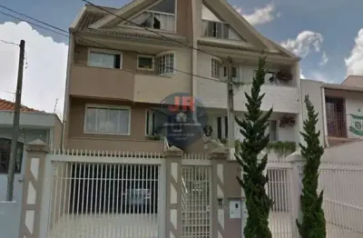 Sobrado alto padrão, com 5 quartos sendo uma suíte, muito bem localizado no pilarzinho