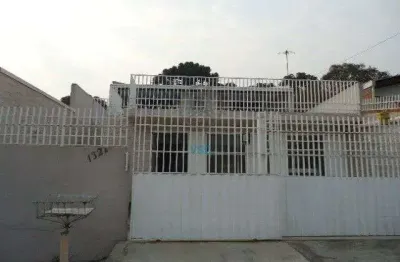 Sobrado  com terraço, 4 quartos à venda no uberaba.