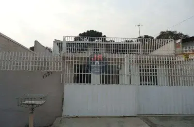 Sobrado  com terraço, 4 quartos à venda no uberaba.