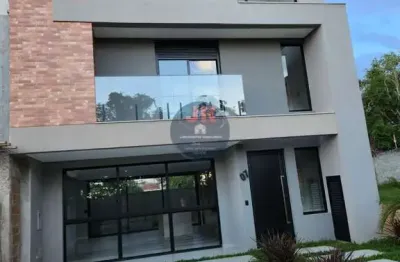 Casa  alto padrão em condomínio próximo ao parque tanguá a venda em curitiba