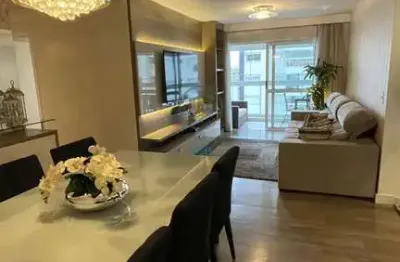 Apartamento alto padrão mobiliado, no coração da água verde!