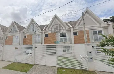 Sobrado novo com ático, 3 quartos sendo uma suíte com closet e 2 vagas!