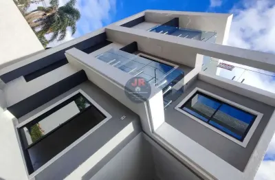 Sobrado não geminado frente pra rua totalmente independente a venda no pinheirinho