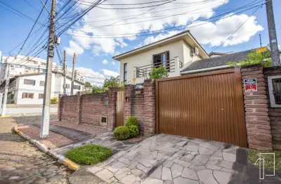 Casa com 4 quartos à venda na rua epifâneo fogaça, 505, cristo rei, são leopoldo por r$ 750.000