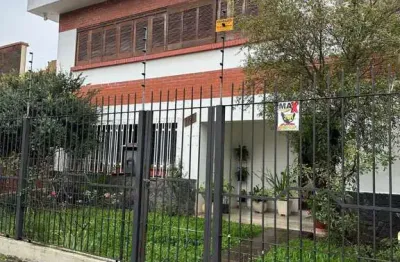 Casa com 4 quartos à venda na rua primeiro de março, 1134, centro, são leopoldo por r$ 1.400.000