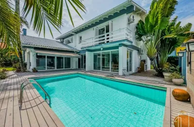 Casa com 3 quartos à venda na rua fagundes varela, 71, morro do espelho, são leopoldo por r$ 2.400.000