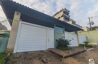 Casa em condomínio fechado com 3 quartos à venda na Avenida John Kennedy, 350, Santa Teresa, São Leopoldo por R$ 1.200.000