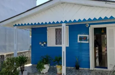 Casa com 2 quartos à venda na rua pedro lerbach, 990, centro, esteio por r$ 530.000