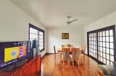 Casa com 3 quartos à venda na beco assis brasil, 177, centro, sapucaia do sul por r$ 770.000