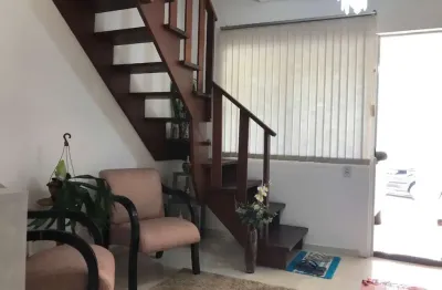 Casa com 2 quartos à venda na rua valdir magnante, 23, horto florestal, sapucaia do sul por r$ 249.900