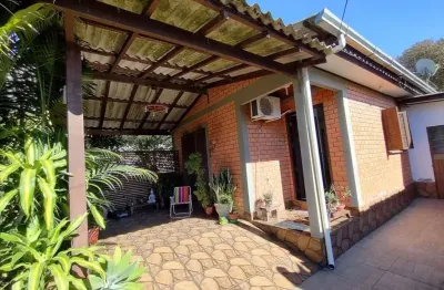 Casa com 2 quartos à venda na rua prata, 133, centro, esteio por r$ 650.000