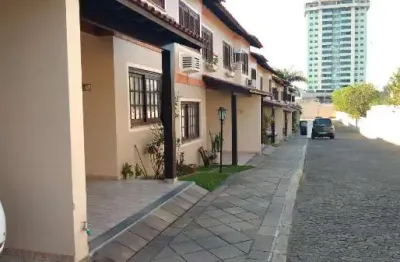 Casa em condomínio fechado com 3 quartos à venda na rua soledade, 126, centro, esteio por r$ 478.000