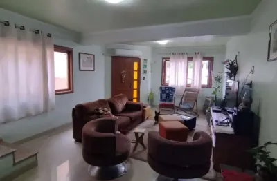 Casa com 3 quartos à venda na rua dom pedrito, 56, walderez, sapucaia do sul por r$ 550.000