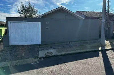 Casa com 2 quartos à venda na washington luiz, 113, walderez, sapucaia do sul por r$ 500.000