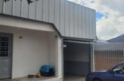 Casa com 2 quartos à venda na cruz alta, 98, walderez, sapucaia do sul por r$ 479.000