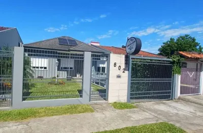 Casa com 3 quartos à venda na Rua Irmã Edviges, 602, Lomba da Palmeira, Sapucaia do Sul por R$ 960.000