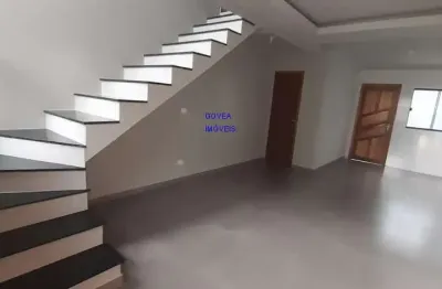 Sobrado 2 quartos grande, espaço grande nos fundos e na frente, centro do rio boniro, prox terminal tatuquara, / sainda para pinheirinho, capão raso