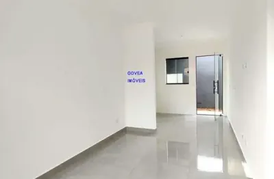 Linda casa ,em aráucaria, bairro fazenda velha- estação, prox. max atacadista e shopping pinheiros, 2 quartos, preço de planta fn 99864-4995 govea