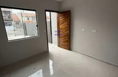 Sobrado 2 quartos, sacada, terreno maior, ótima localização, no sta rita, prox clube da gente, pronta entrega, laudo maior, estuda documentação inclus