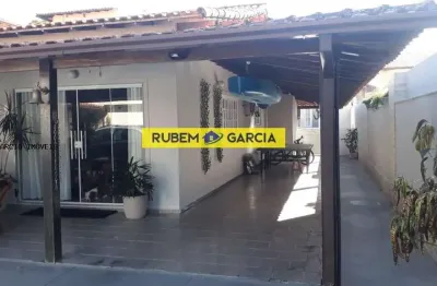 Casa plana / usada para venda em rio das ostras, novo rio das ostras/centro, 3 dormitórios, 1 suíte, 2 banheiros, 4 vagas