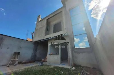 Sobrado com 3 dormitórios à venda, 116 m² por R$ 790.000,00 - Capão Raso - Curitiba/PR