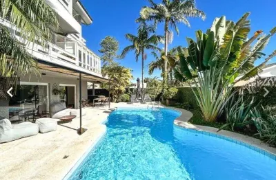 Casa em Condomínio para Venda em Alphaville Santana de Parnaíba-SP