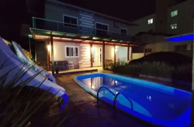 Casa para Venda em Camboriú, Lídia Duarte, 4 dormitórios, 1 suíte, 3 banheiros, 4 vagas