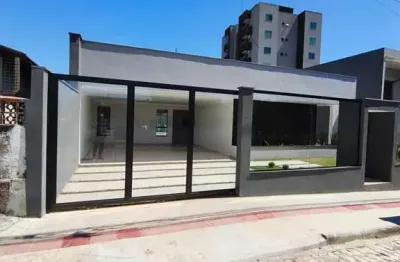 Casa com 3 quartos à venda na Rua Santa Fé, 49, Boa Vista, Joinville