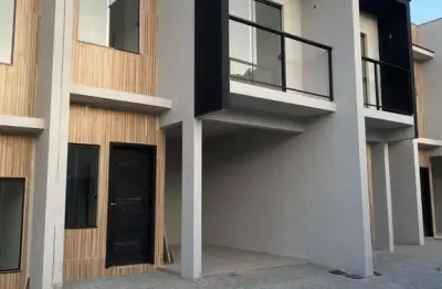 Casa com 2 quartos à venda na Servidão Flor de Jacatirão, 43, Santa Catarina, Joinville