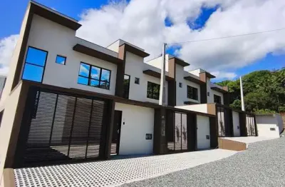 Casa com 3 quartos à venda na Rua Ouvidor, 41, Glória, Joinville