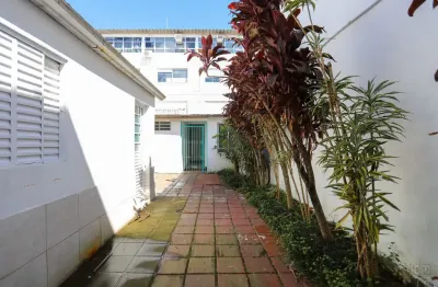 Casa  253m² de bairro ampla c/ 5 quartos 2 vagas desocupada ac financiamento e minha casa minha vida