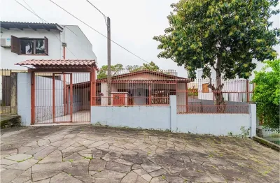 Casa c/ 3 quartos, térrea  c/ banheira c/ pátio ampla no bairro nonoai