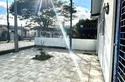 Casa ampla c/ 3 quartos 5 vagas pátio na frente e atrás na cavalhada barbada ac financiamento