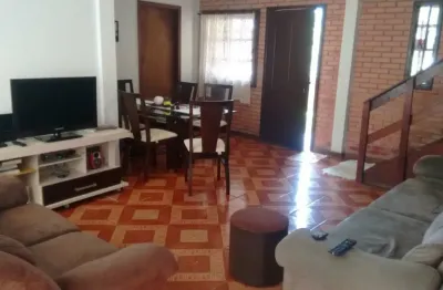 Casa ampla de 3 quartos 4 vagas c/ pátio na frente e atrás ac financiamento barbada somente 280 mil !!