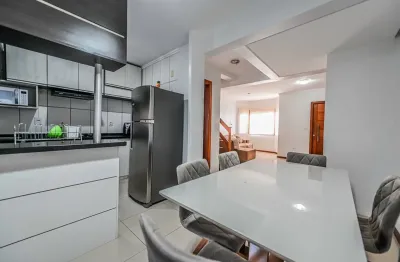 Casa de 2 quartos, 2 vagas, 2 suites pátio semi mobiliada oportunidade na zona sul!