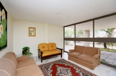 Apartamento amplo de 128m² c/3 quartos,suite e vaga prox a redenção por apenas 369 mil !!!