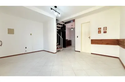 Linda casa 3 quartos e 1 vaga na zona sul por apenas 218 mil ac financiamento