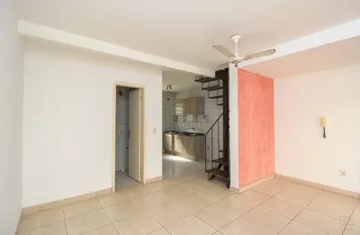 Casa com 3 quartos semi  mobiliada, pátio, churrasqueira, vaga coberta e infra ac fin