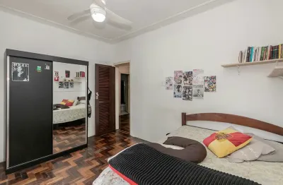 Apartamento de 3 quartos c/ sacada  na Santana prox a Redenção