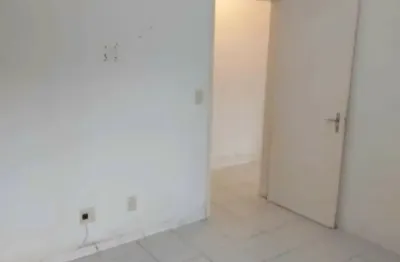 Apartamento de 2 quartos, vaga e pátio no bairro São Sebastião barbada apenas 200 mil ac financiamento