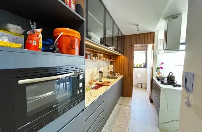 Apartamento á venda de 2 suites andar alto vista mar no estreito - florianópolis sc