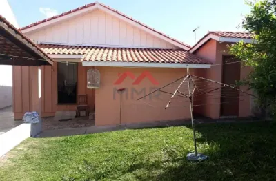 Casa com 3 quartos à venda na Rua Foz do Iguaçu, Pinheirinho, Curitiba, 130 m2 por R$ 500.000