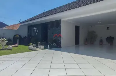 Casa com 3 quartos à venda na Rua Francisco Fruet, Novo Mundo, Curitiba, 200 m2 por R$ 2.500.000