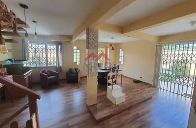 Casa com 3 quartos à venda na Rua das Amapolas, Campina da Barra, Araucária, 140 m2 por R$ 520.000