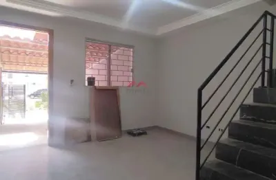 Casa com 2 quartos à venda na Rua Giuseppe Covacci Júnior, Cidade Industrial, Curitiba, 62 m2 por R$ 300.000