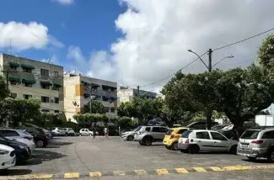 Apartamento com 2 quartos à venda na rua águas de cheiro, jardim santo inácio, salvador, 49 m2 por r$ 140.000