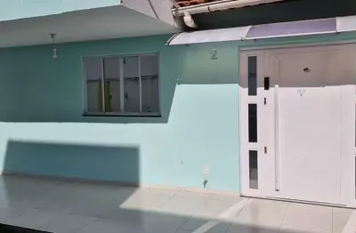 Casa em condomínio fechado com 3 quartos à venda na avenida amarílio thiago dos santos, centro, lauro de freitas, 170 m2 por r$ 430.000