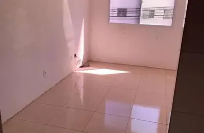 Apartamento com 2 quartos à venda na avenida professor theócrito batista, 617, caji, lauro de freitas, 40 m2 por r$ 125.000