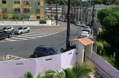 Apartamento à venda  3 andar nascente em Vale dos lagos Salvador-BA, : 2 quartos, 1 banheiro, 52m² de área. Aproveite essa oportunidade!